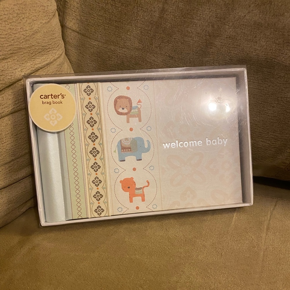New Carter’s Welcome Baby Brag Book | Unisex Photo Album | Holds 20 4x6 Photos - Picture 2 of 4